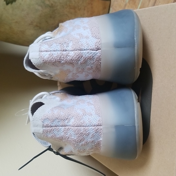 NWT Adidas Yeezy Boost 380 Pepper - SZ 9 - Picture 5 of 12